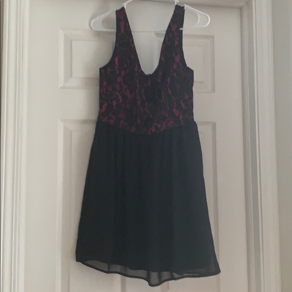 Black and pink short dress